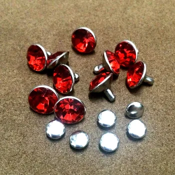100 Takım 8mm Kırmızı Akrilik Kristal Rhinestone Perçinler Gümüş Nailhead Noktalar Çiviler DIY Çanta Ayakkabı Kemerleri İçin Fit Ücretsiz Kargo