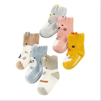 3 pairs paketi 0-3 Yıl Sevimli karikatür üç boyutlu çocuk çorap bebek çocuk kaymaz çorap hayvan parti çorap