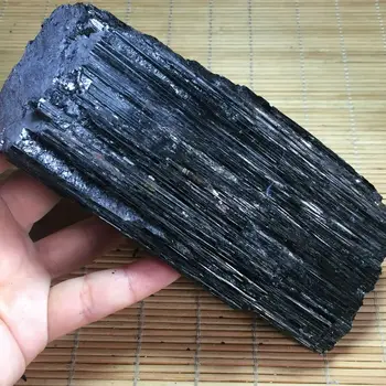 Doğal Siyah Turmalin Kristal işlenmemiş taş Kaya mineral örneği şifa taşı Ev Dekorasyon